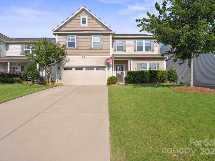 212 Fesperman Circle, Troutman, NC 28166.  MLS# CAR4275052, YatesRealty ID 28606. 