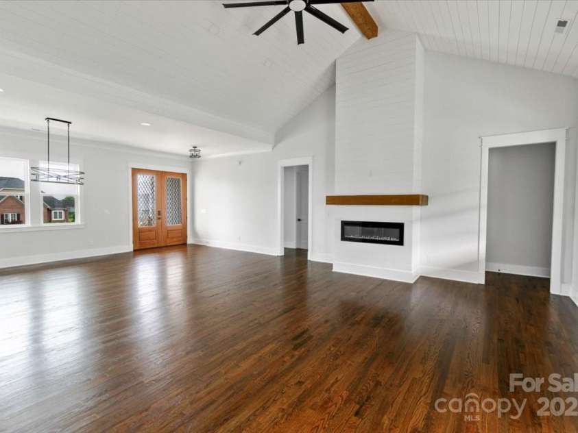 115 Augusta Lane, Shelby, NC 28150.  MLS# CAR4269048, YatesRealty ID 28607. 