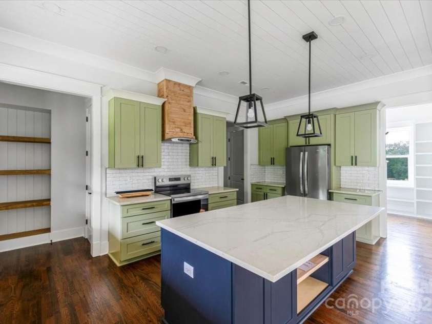 115 Augusta Lane, Shelby, NC 28150.  MLS# CAR4269048, YatesRealty ID 28607. 