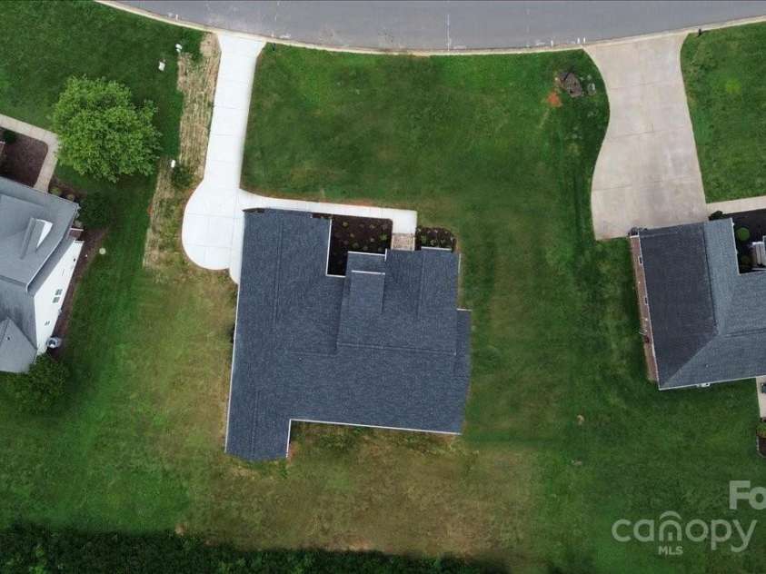 115 Augusta Lane, Shelby, NC 28150.  MLS# CAR4269048, YatesRealty ID 28607. 