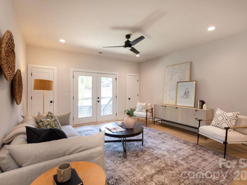1308 Carolyn Drive, Charlotte, NC 28205.  MLS# CAR4356979, YatesRealty ID 28607. 