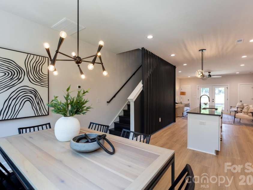 1308 Carolyn Drive, Charlotte, NC 28205.  MLS# CAR4356979, YatesRealty ID 28607. 