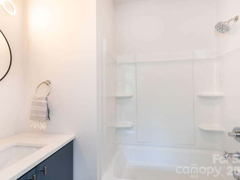 1308 Carolyn Drive, Charlotte, NC 28205.  MLS# CAR4356979, YatesRealty ID 28607. 