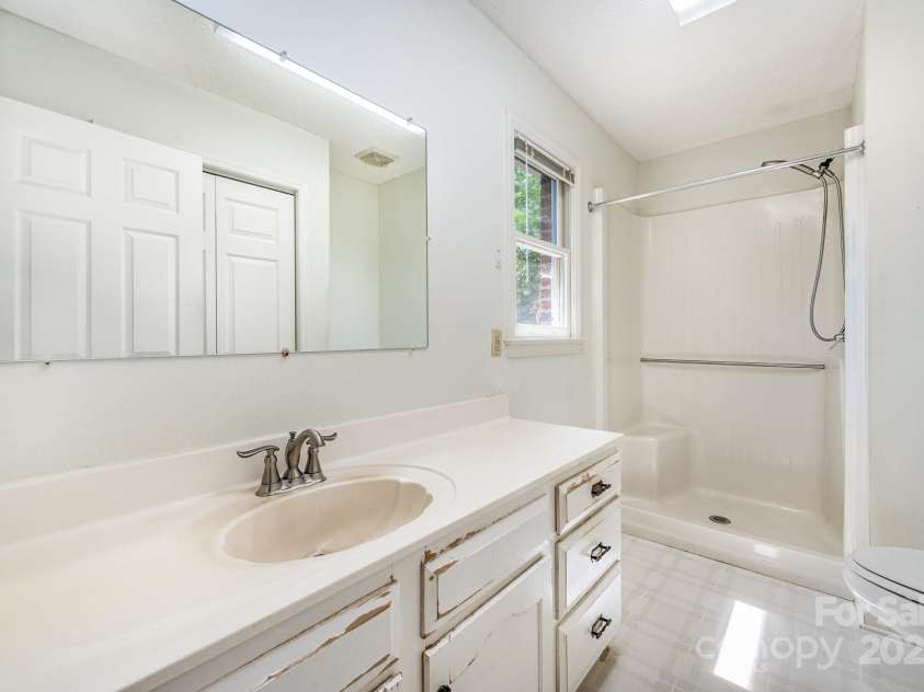 2155 Randolph Road, Shelby, NC 28150.  MLS# CAR4275104, YatesRealty ID 28608. Ensuite bath