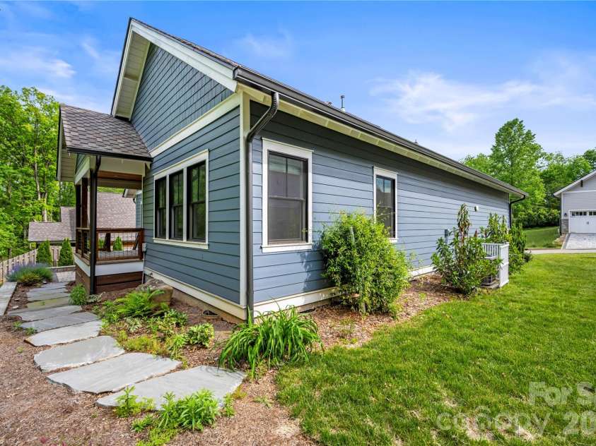67 Starwood Valley Trail, Arden, NC 28704.  MLS# CAR4377338, YatesRealty ID 28608. 
