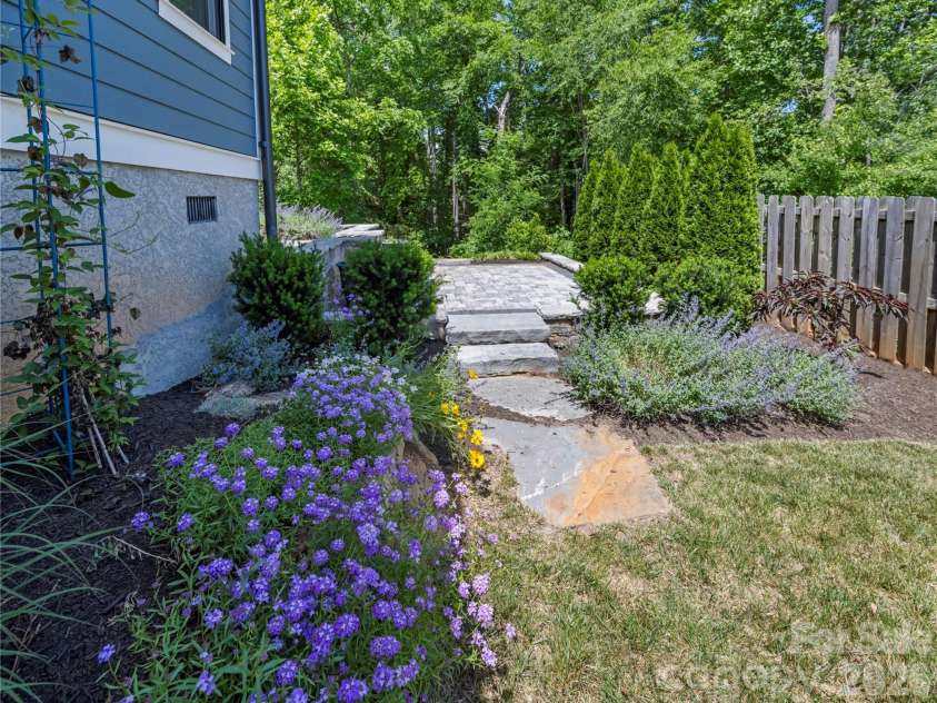 67 Starwood Valley Trail, Arden, NC 28704.  MLS# CAR4377338, YatesRealty ID 28608. 