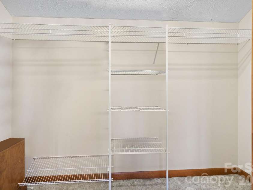 3910 6th Street, Hickory, NC 28601.  MLS# CAR4216822, YatesRealty ID 2861. Br. Closet