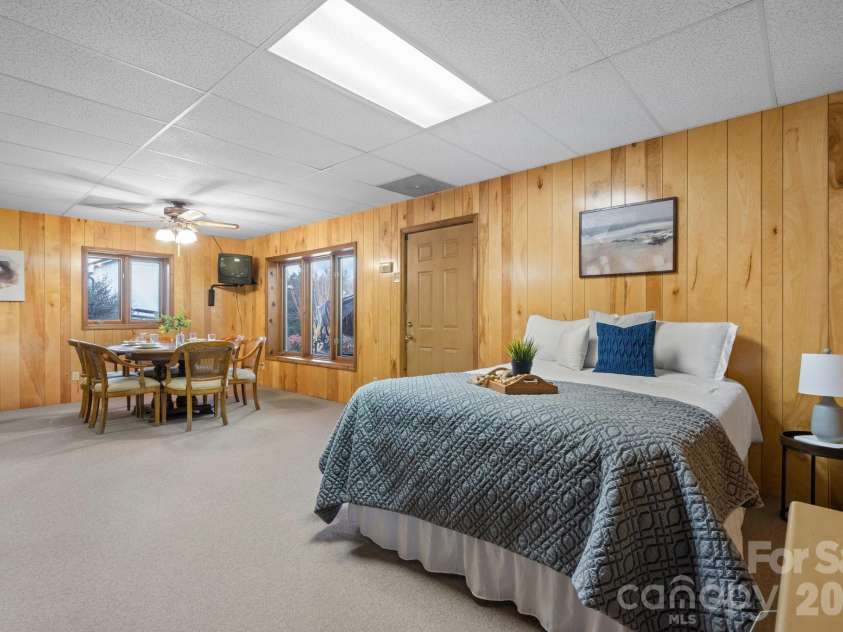 3910 6th Street, Hickory, NC 28601.  MLS# CAR4216822, YatesRealty ID 2861. Downstairs living space