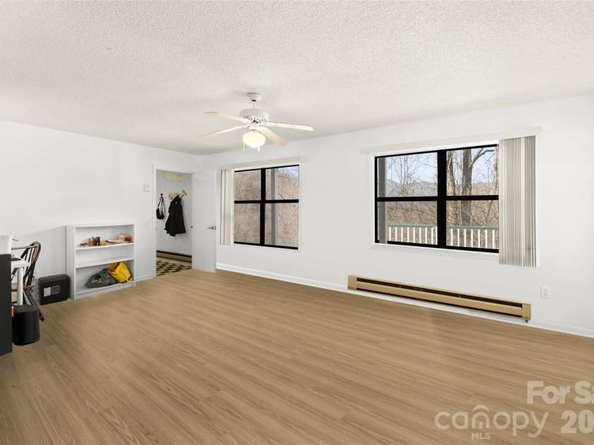 53 Hackberry Lane, Waynesville, NC 28785.  MLS# CAR4284011, YatesRealty ID 2861. Large Bonus Room on Main Floor