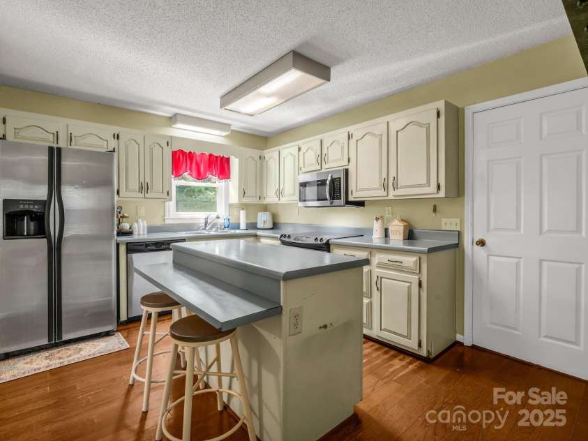 170 Coventry Lane, Forest City, NC 28043.  MLS# CAR4276588, YatesRealty ID 28611. 