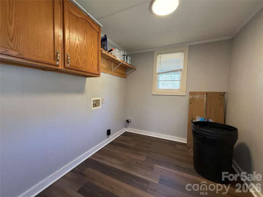 40 Little Knob Road, Asheville, NC 28803.  MLS# CAR4381380, YatesRealty ID 28612. 