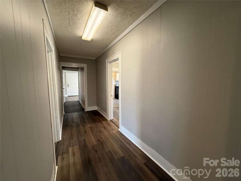 40 Little Knob Road, Asheville, NC 28803.  MLS# CAR4381380, YatesRealty ID 28612. 
