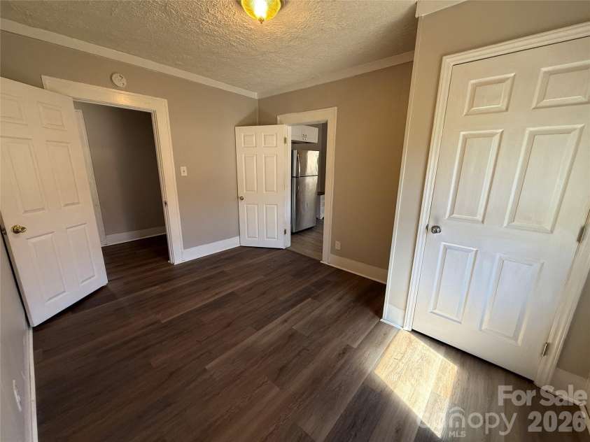 40 Little Knob Road, Asheville, NC 28803.  MLS# CAR4381380, YatesRealty ID 28612. 