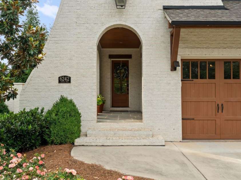 6242 Creola Road, Charlotte, NC 28270.  MLS# CAR4269722, YatesRealty ID 28612. 