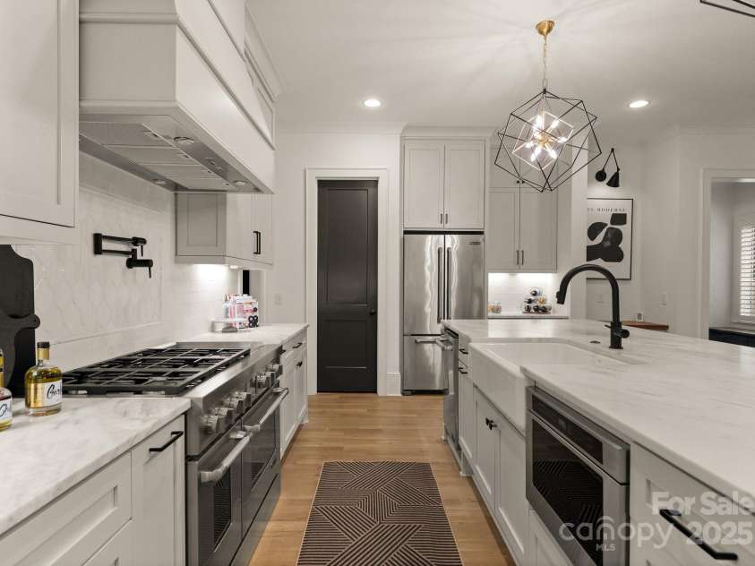 6242 Creola Road, Charlotte, NC 28270.  MLS# CAR4269722, YatesRealty ID 28612. 