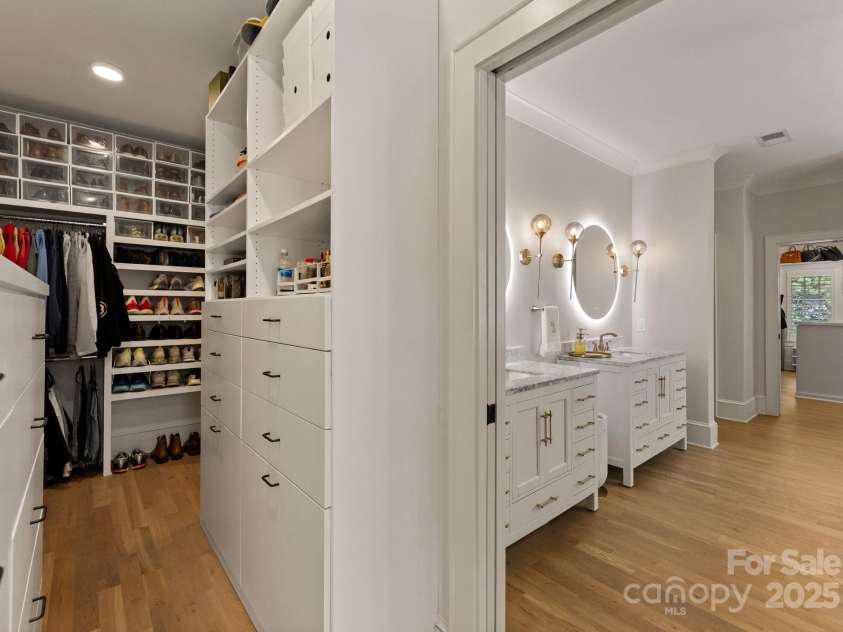6242 Creola Road, Charlotte, NC 28270.  MLS# CAR4269722, YatesRealty ID 28612. 