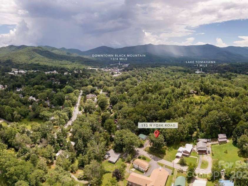 113 Fork Road, Black Mountain, NC 28711.  MLS# CAR4282428, YatesRealty ID 28613. 