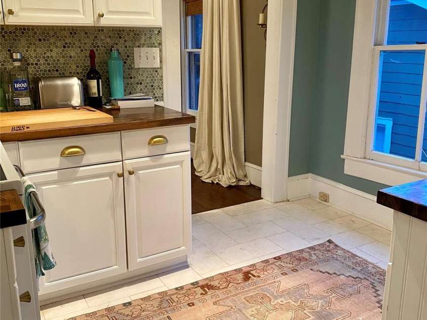 1511 Cleveland Avenue, Charlotte, NC 28203.  MLS# CAR4366897, YatesRealty ID 28614. 
