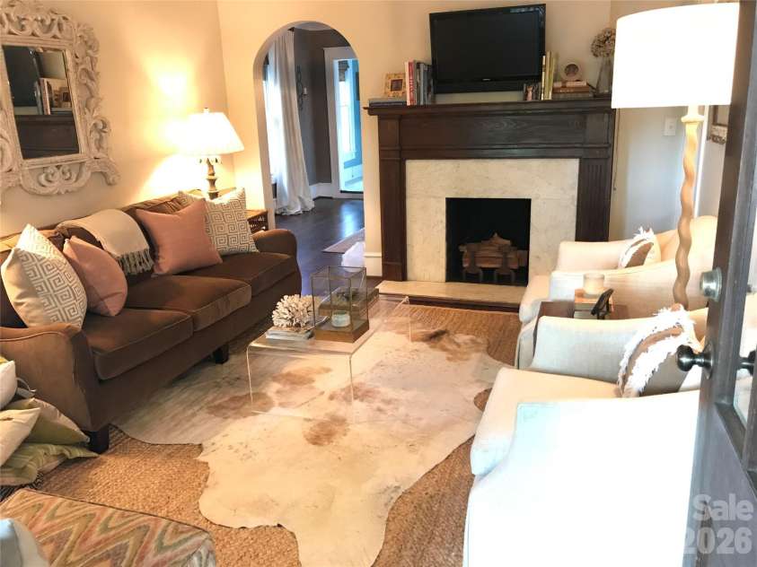 1511 Cleveland Avenue, Charlotte, NC 28203.  MLS# CAR4366897, YatesRealty ID 28614. 