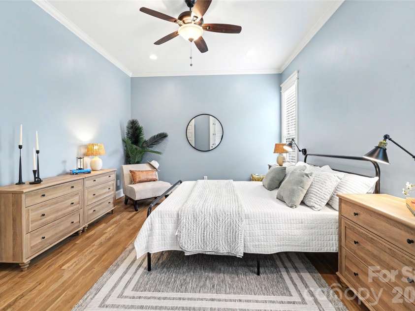 24 Oak Street, Belmont, NC 28012.  MLS# CAR4382381, YatesRealty ID 28615. Primary Suite