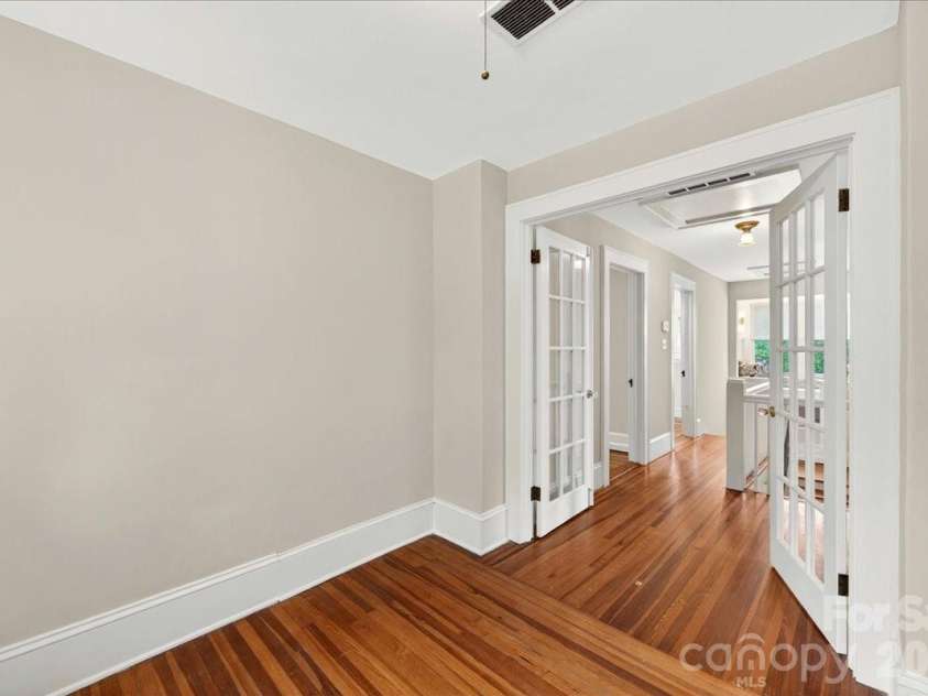2208 Fifth Street, Charlotte, NC 28204.  MLS# CAR4380576, YatesRealty ID 28616. 