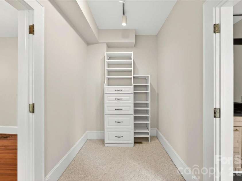 2208 Fifth Street, Charlotte, NC 28204.  MLS# CAR4380576, YatesRealty ID 28616. 