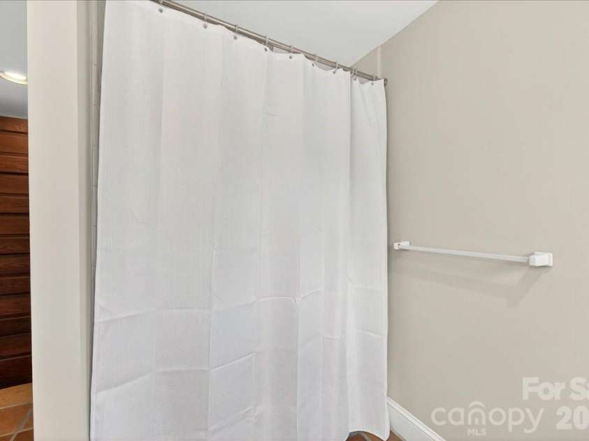 2208 Fifth Street, Charlotte, NC 28204.  MLS# CAR4380576, YatesRealty ID 28616. Bathroom 