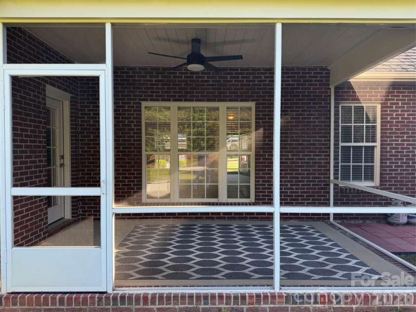 2148 Brookberry Lane, Gastonia, NC 28056.  MLS# CAR4359982, YatesRealty ID 28617. 