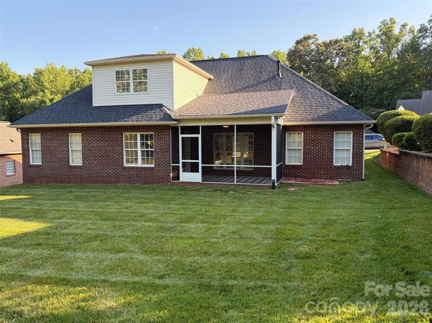 2148 Brookberry Lane, Gastonia, NC 28056.  MLS# CAR4359982, YatesRealty ID 28617. 