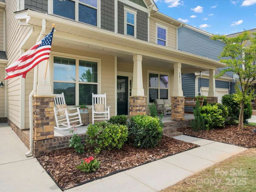 5013 Hamilton Mill Drive, Waxhaw, NC 28173.  MLS# CAR4256031, YatesRealty ID 28618. 