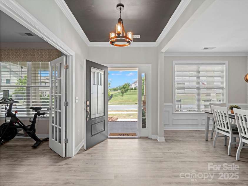 5013 Hamilton Mill Drive, Waxhaw, NC 28173.  MLS# CAR4256031, YatesRealty ID 28618. 