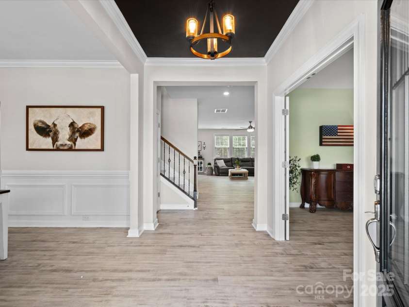 5013 Hamilton Mill Drive, Waxhaw, NC 28173.  MLS# CAR4256031, YatesRealty ID 28618. 