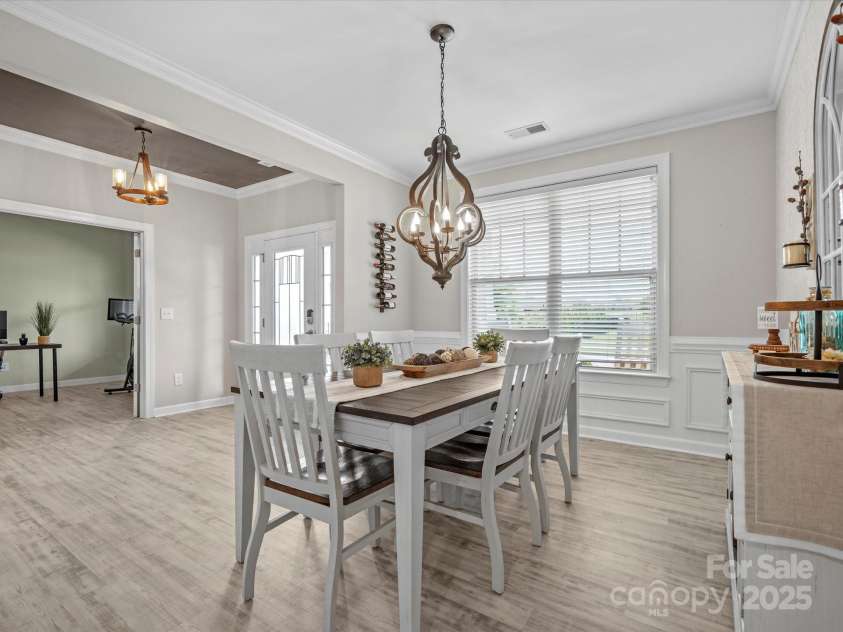 5013 Hamilton Mill Drive, Waxhaw, NC 28173.  MLS# CAR4256031, YatesRealty ID 28618. 