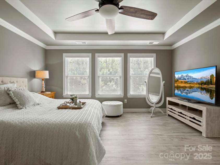 5013 Hamilton Mill Drive, Waxhaw, NC 28173.  MLS# CAR4256031, YatesRealty ID 28618. 