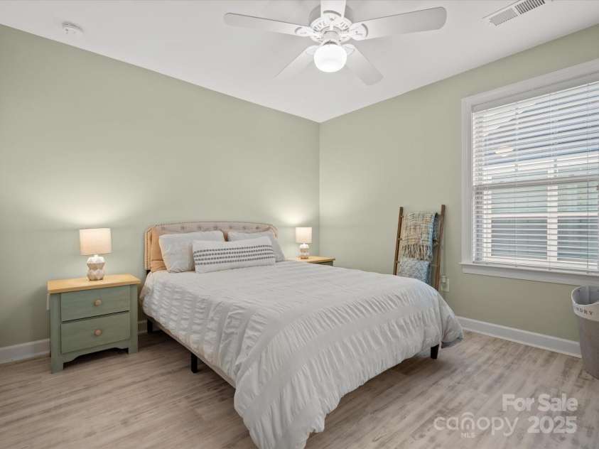 5013 Hamilton Mill Drive, Waxhaw, NC 28173.  MLS# CAR4256031, YatesRealty ID 28618. 