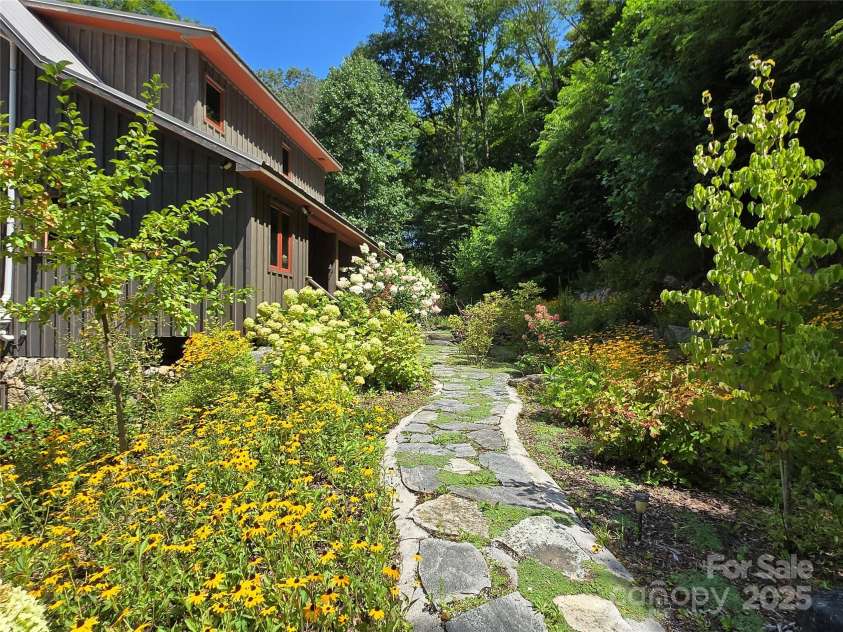 1048 Watershed Road, Mars Hill, NC 28754.  MLS# CAR4232918, YatesRealty ID 2862. Front Walk Way