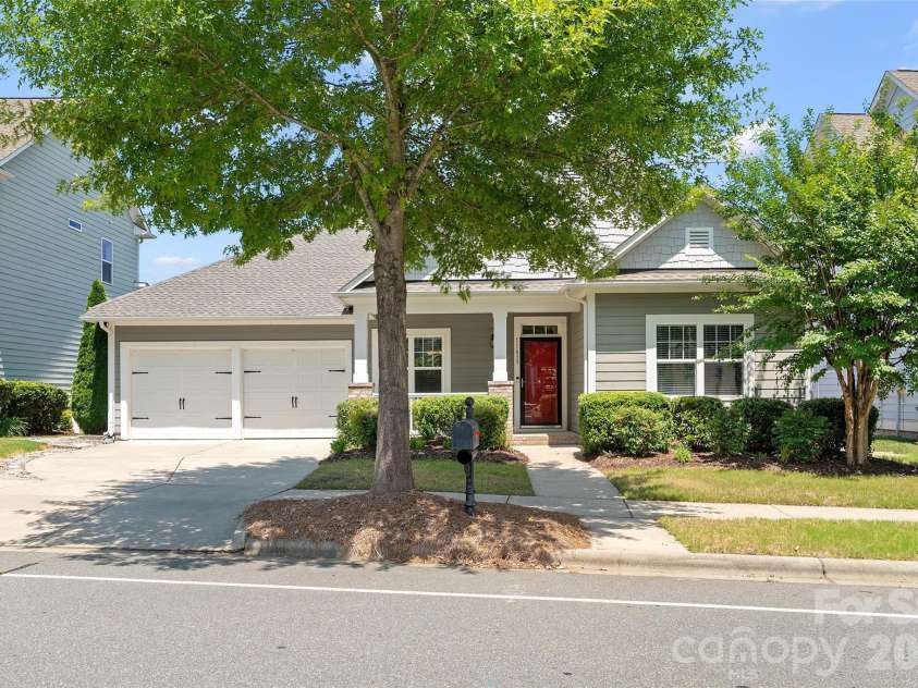 11633 Bradford Park Drive, Davidson, NC 28036.  MLS# CAR4399218, YatesRealty ID 2862. 
