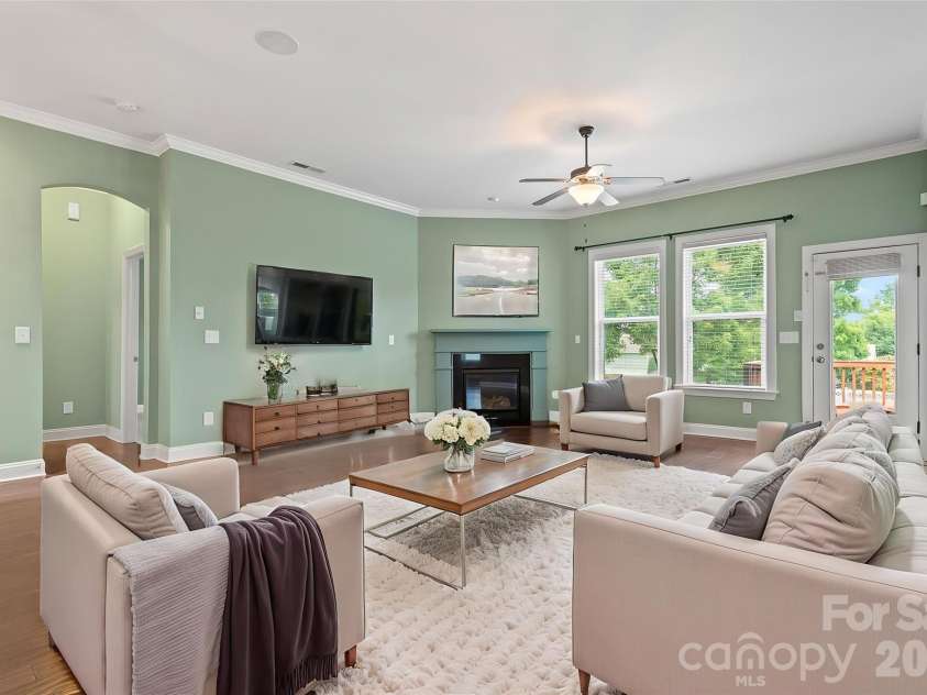 11633 Bradford Park Drive, Davidson, NC 28036.  MLS# CAR4399218, YatesRealty ID 2862. 
