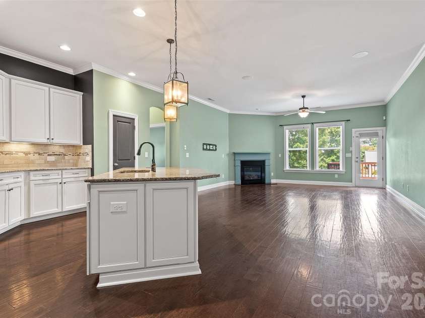 11633 Bradford Park Drive, Davidson, NC 28036.  MLS# CAR4399218, YatesRealty ID 2862. 