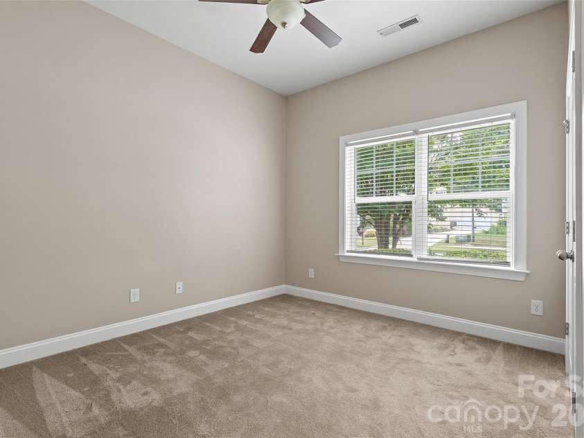 11633 Bradford Park Drive, Davidson, NC 28036.  MLS# CAR4399218, YatesRealty ID 2862. 