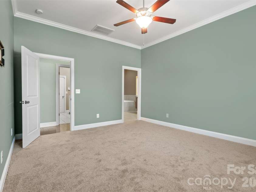 11633 Bradford Park Drive, Davidson, NC 28036.  MLS# CAR4399218, YatesRealty ID 2862. 