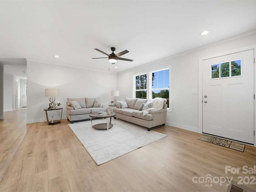 1411 Cliffside Place, Lenoir, NC 28645.  MLS# CAR4298525, YatesRealty ID 2862. 