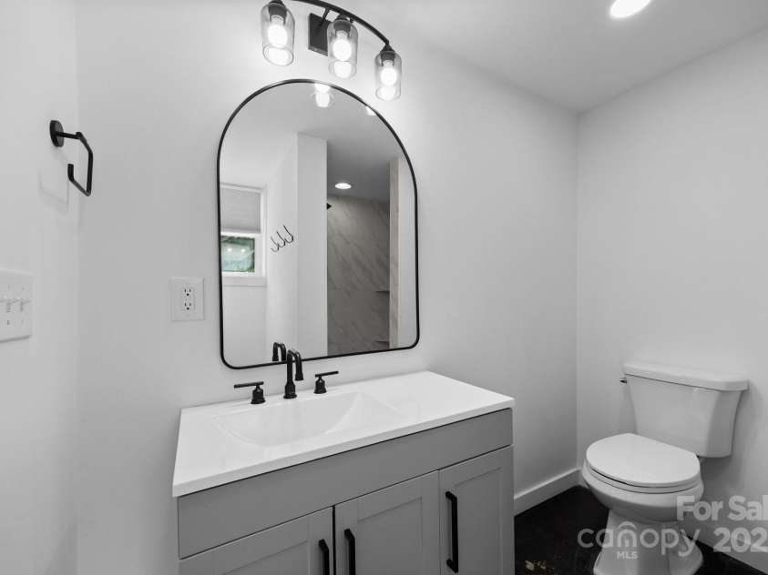 109 Short Street, Waynesville, NC 28786.  MLS# CAR4272804, YatesRealty ID 28620. 