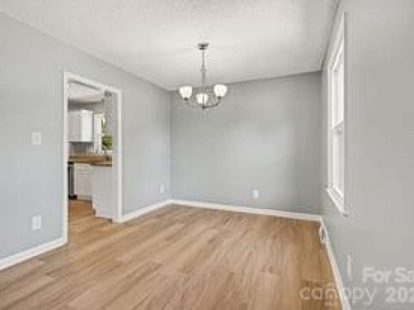 7040 Idlewild Road, Charlotte, NC 28212.  MLS# CAR4373418, YatesRealty ID 28620. 
