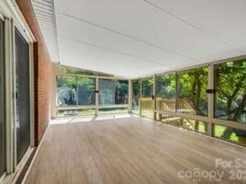 7040 Idlewild Road, Charlotte, NC 28212.  MLS# CAR4373418, YatesRealty ID 28620. 