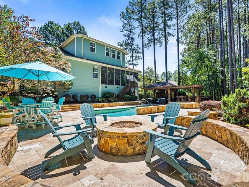 108 Heron Cove Drive, Mount Holly, NC 28120.  MLS# CAR4388382, YatesRealty ID 28621. 