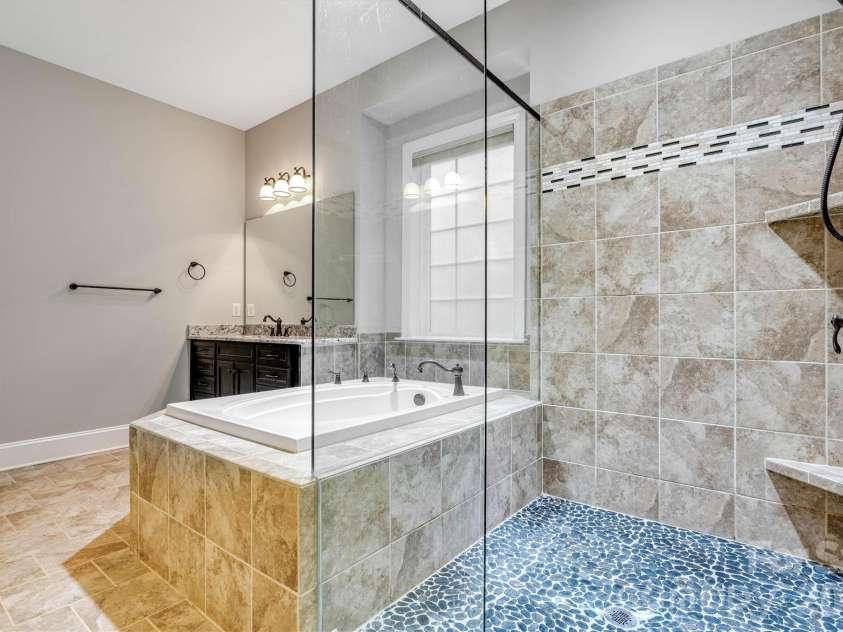 108 Heron Cove Drive, Mount Holly, NC 28120.  MLS# CAR4388382, YatesRealty ID 28621. 