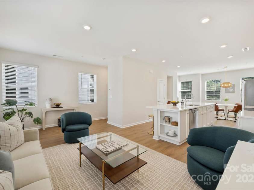 2405 Via del Conte Alley, Charlotte, NC 28205.  MLS# CAR4284982, YatesRealty ID 28622. 