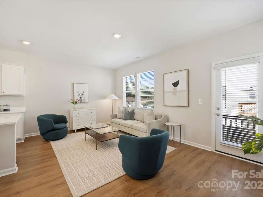 2405 Via del Conte Alley, Charlotte, NC 28205.  MLS# CAR4284982, YatesRealty ID 28622. 