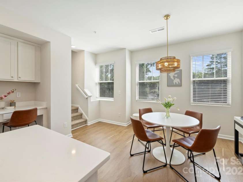 2405 Via del Conte Alley, Charlotte, NC 28205.  MLS# CAR4284982, YatesRealty ID 28622. 